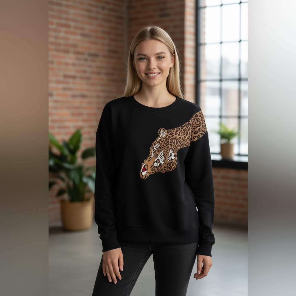 NWT BeachLunchLounge Bold Black Leopard Tawny Sweater Long Sleeve Pullover